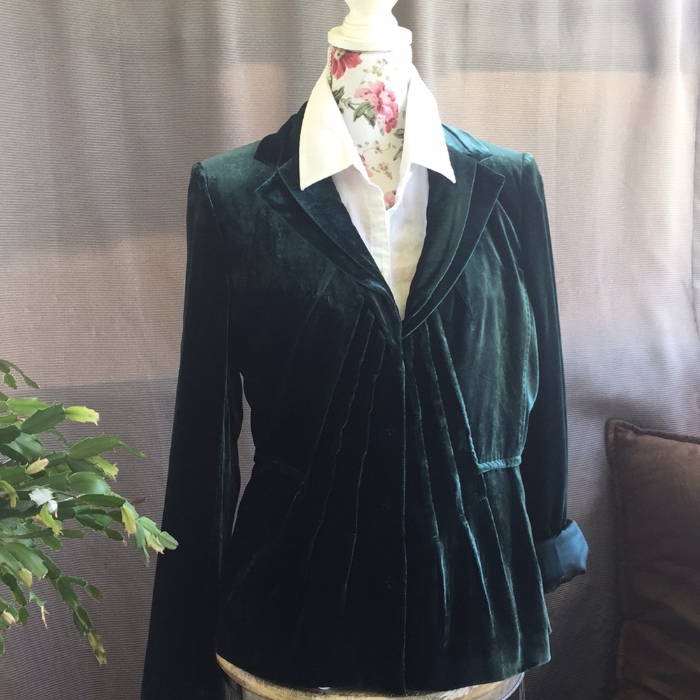 Ellie Tahiti Green Soft Velour Blazer